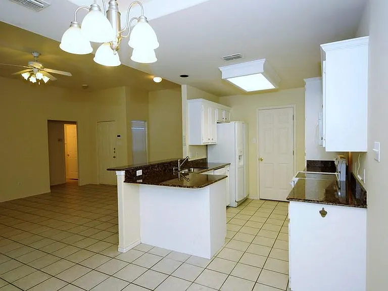 13933 Jacktar St — Photo 20