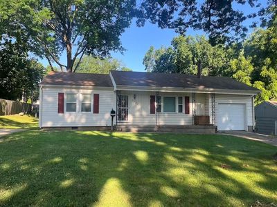 7530 Pawnee St, Prairie Village, KS, 66208