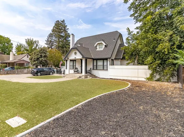 1117 College Ave, Modesto, CA 95350