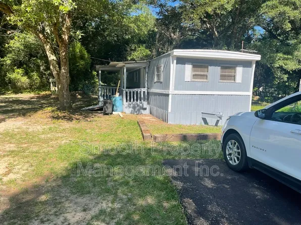 4389 Trailer Park Ct, Milton, FL 32583
