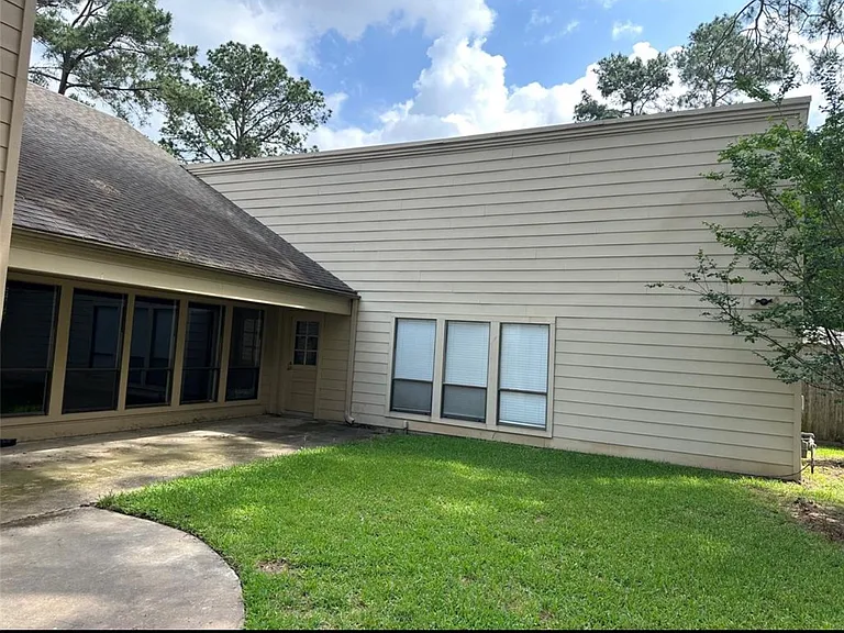 17406 Spicewood Springs Ln #17406 — Photo 1