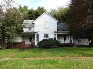 203 Miriam Ave, Rockford, IL 61101