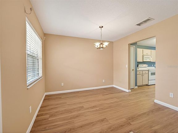 5th image of 9735 SW 92nd Place Rd