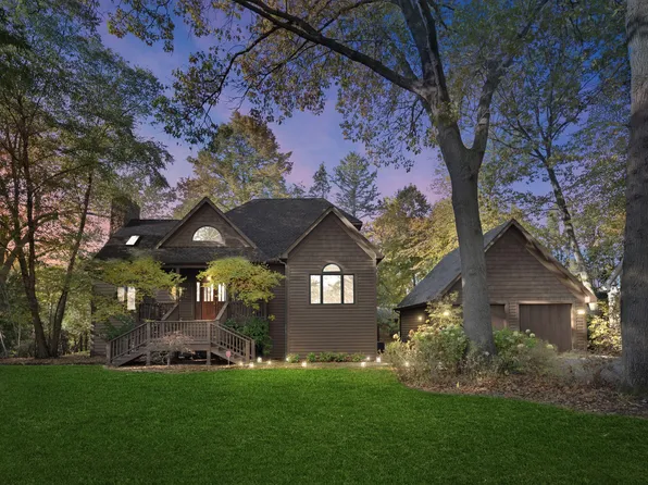 11515 Riviera Dr, New Buffalo, MI 49117