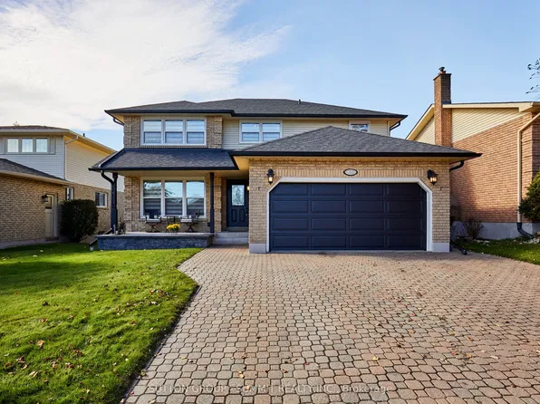 742 Griffith St, Oshawa, ON L1J 7N5