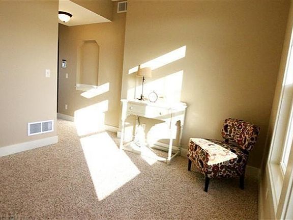 3rd image of 8991 Plantation Dr
