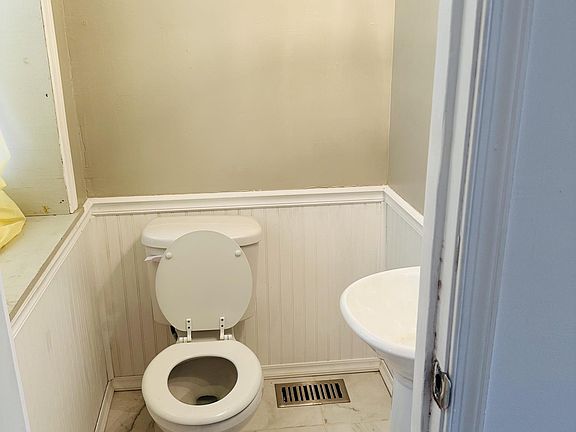 powder room