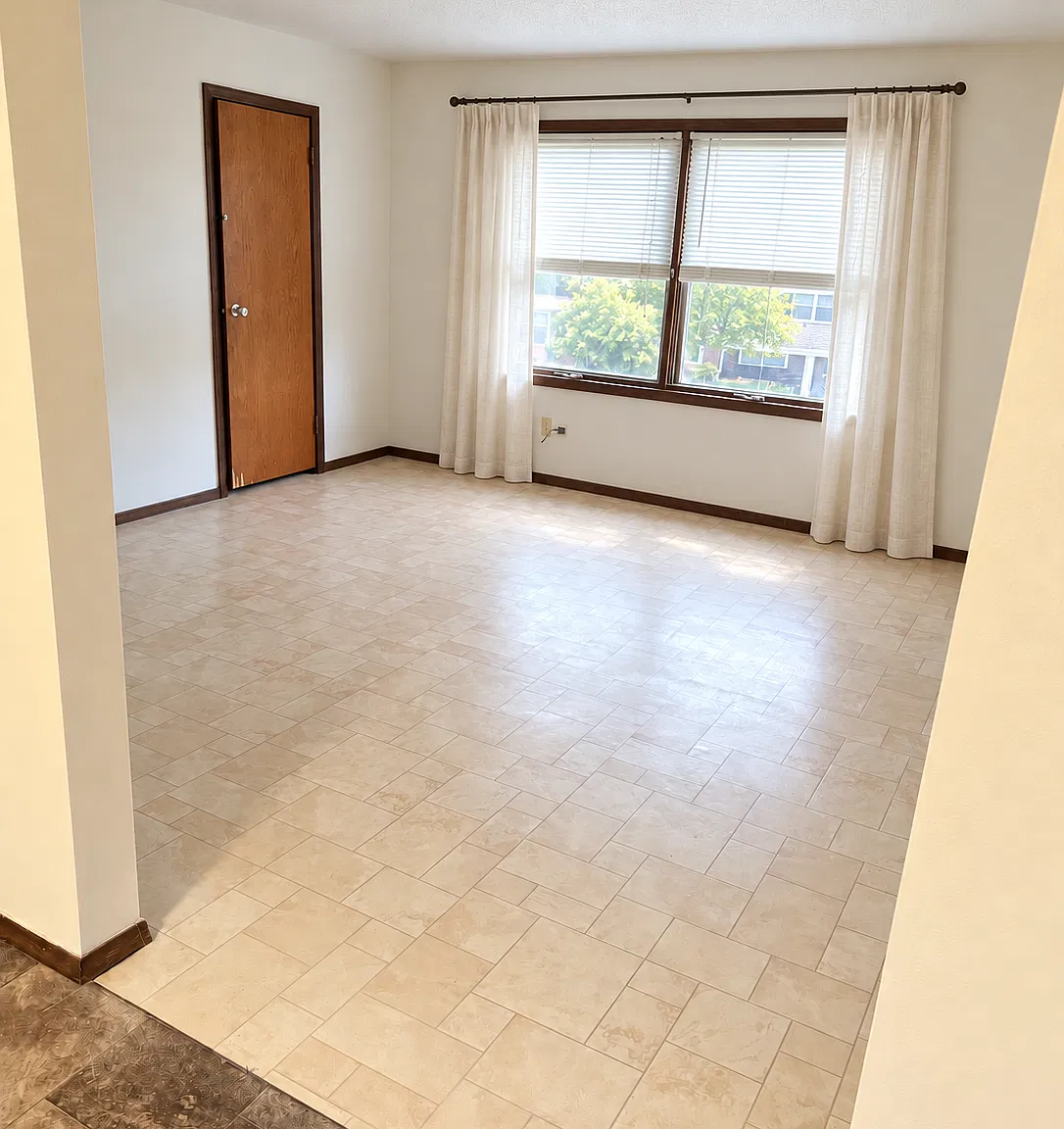 615 West 12th Street Apt #2 - 1 — Photo 3