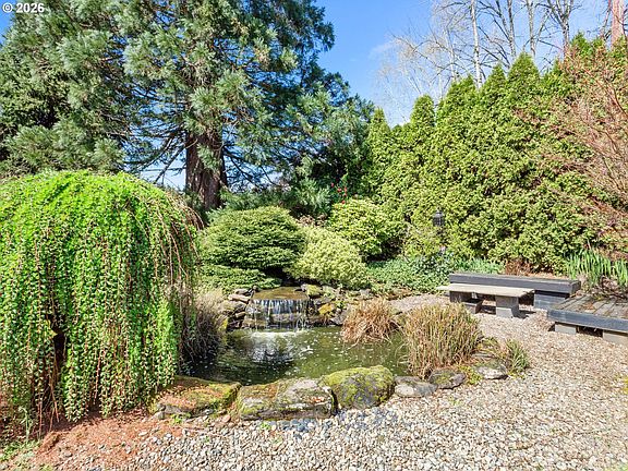 5th image of 5203 NE 109th St