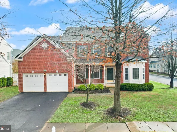 17453 Tedler Cir, Round Hill, VA 20141