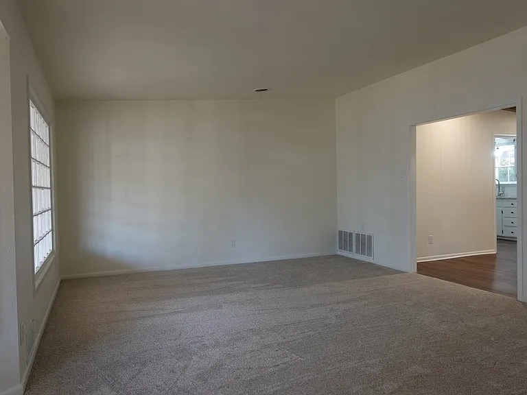 3114 Shell Ave — Photo 9