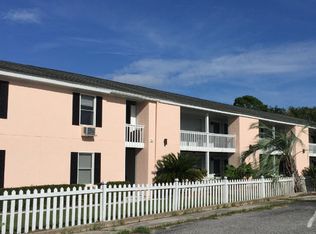 2057 Middle St APT 5, Sullivans Island, SC 29482