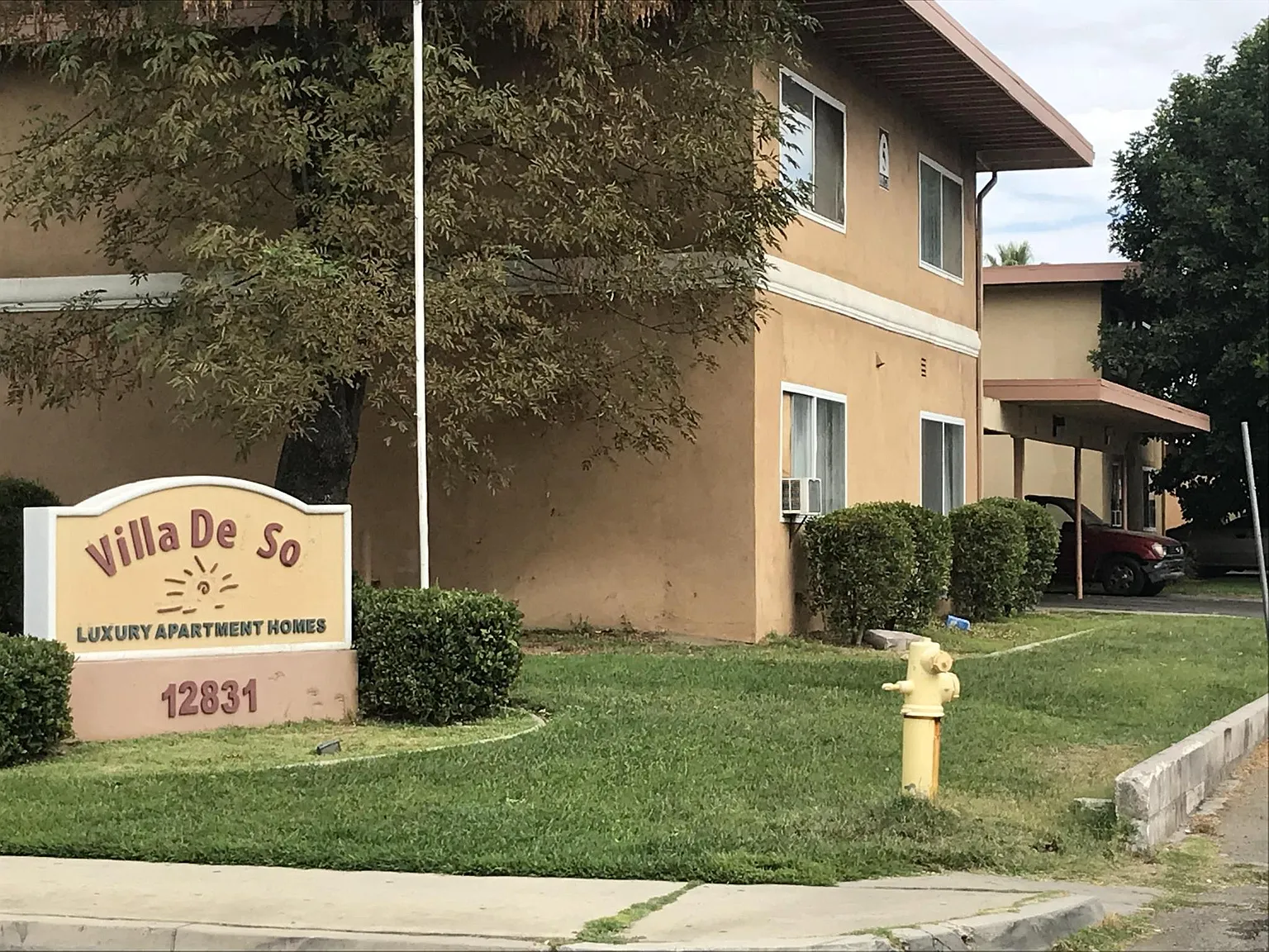 Villa Del Sol Apartments — Photo 2