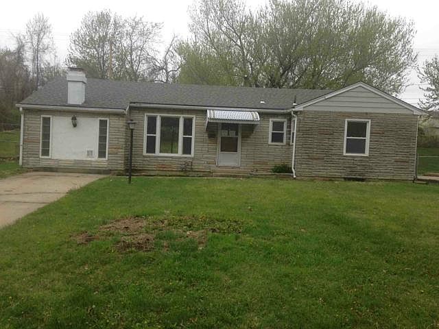 1st image of 310 N Peck Dr