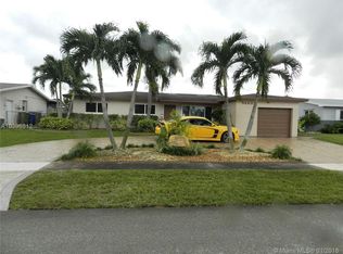 9440 NW 4th St, Pembroke Pines, FL 33024