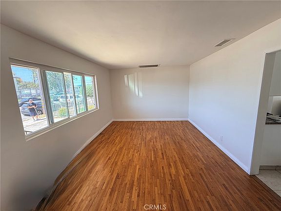 4th image of 3533 W 134th St