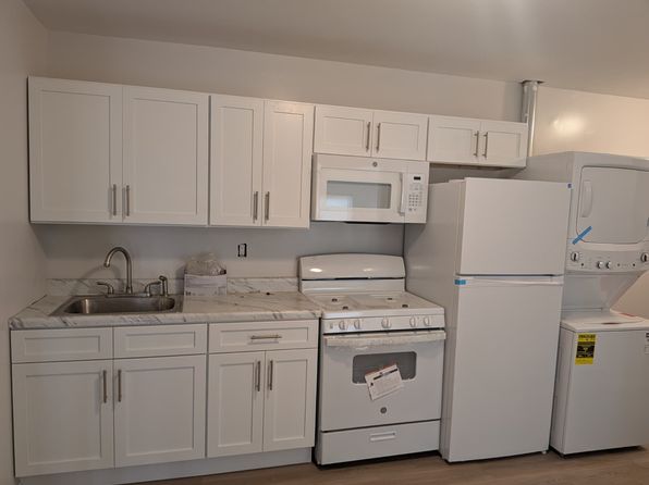 14 Sarine Rd #1