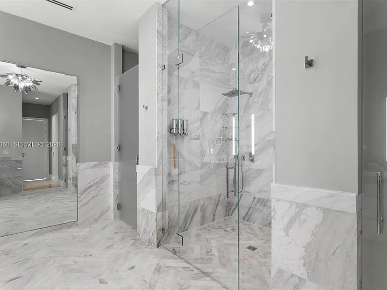 2821 S Bayshore Dr #8A — Photo 45