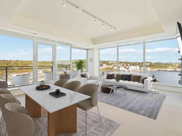 31 Kings Wharf Pl #902, Halifax, NS B2Y 0C1