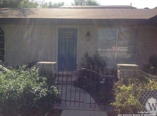 6722 Peach Tree Dr, Leon Valley, TX 78238