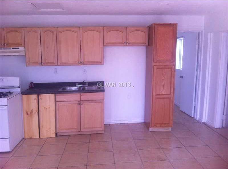 1st image of 1901 E Sunrise Ave