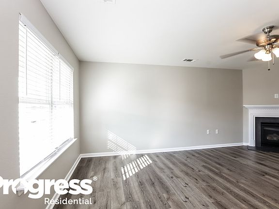 5th image of 1754 Eastway Dr