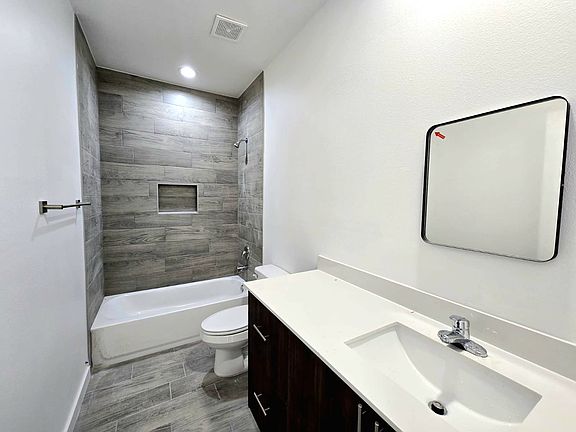 5th image of 505 S Oklahoma Ave #2