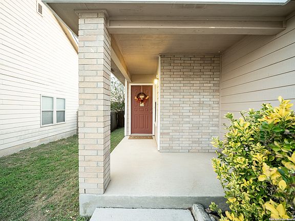 5th image of 3522 Alamo Greens