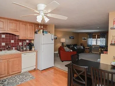 13 Cross St #12 — Photo 3
