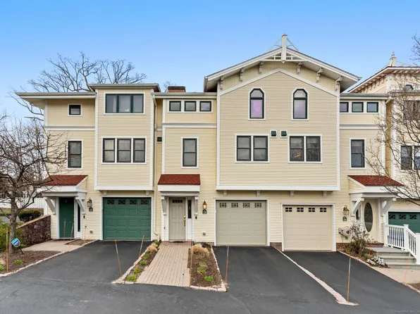 645 Prospect Avenue #13, West Hartford, CT 06105