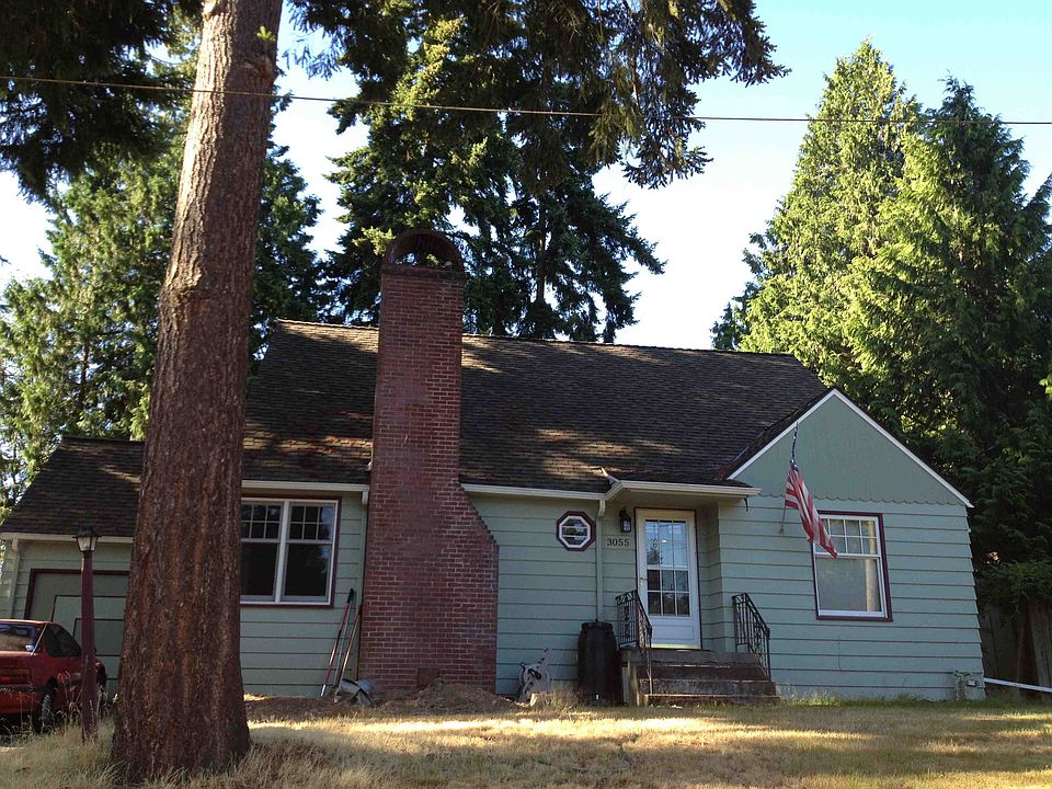 2nd image of 3055 NE 88th St