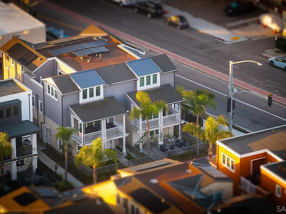 1st image of 807 Santa Barbara Pl