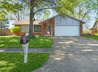 12112 E 76th Pl N, Owasso, OK 74055