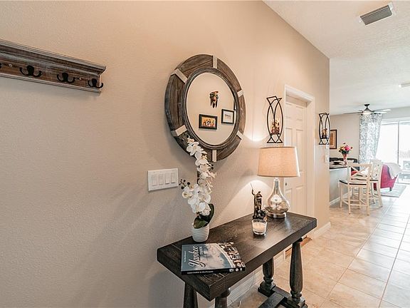 3rd image of 7009 Woodchase Glen Dr