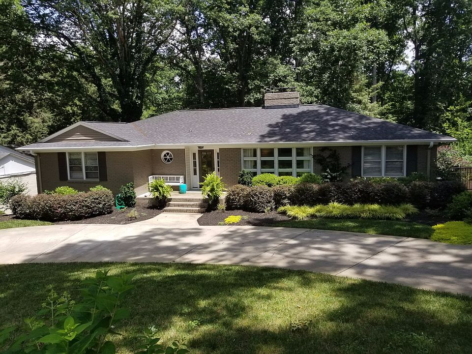 1st image of 204 Meyers Dr