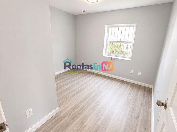 3rd image of 378 Hillside Ave #1B