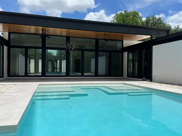 5127 S Braeswood Blvd, Houston, TX 77096