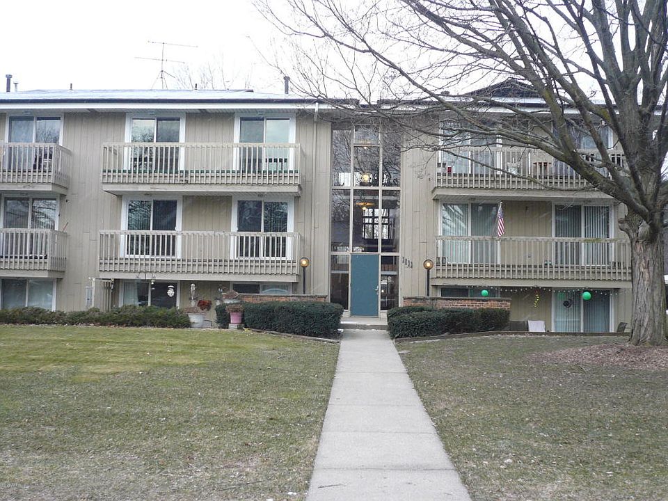 1st image of 2603 Ridgecroft Dr SE APT 102