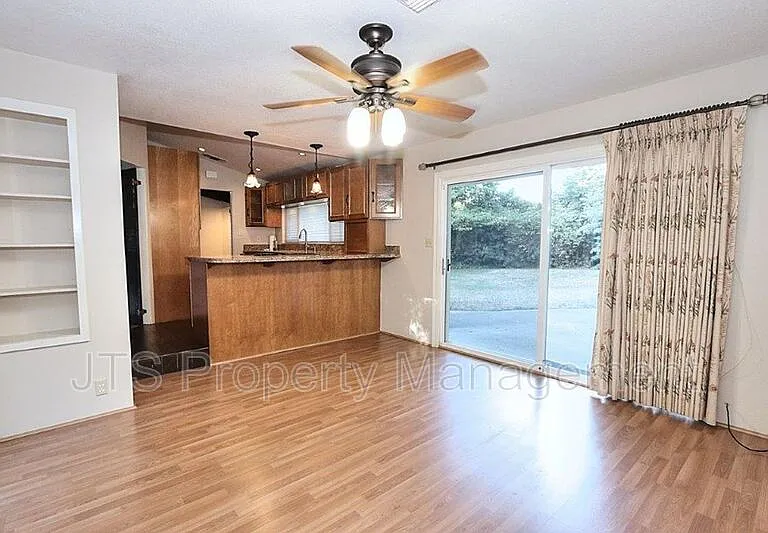 1060 Sand Bar Cir — Photo 47