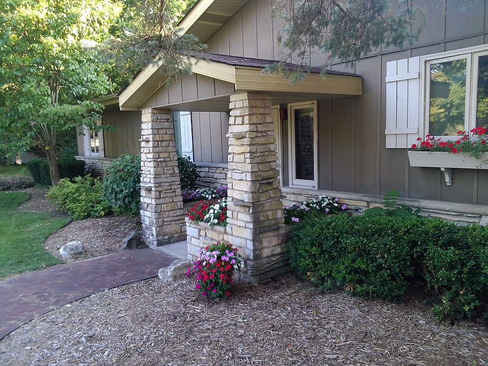 1st image of W264N4987 Bayberry Dr