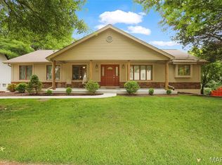 546 McBride Pointe Dr, Ballwin, MO 63011