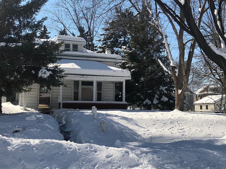 1st image of 1694 Van Buren Ave