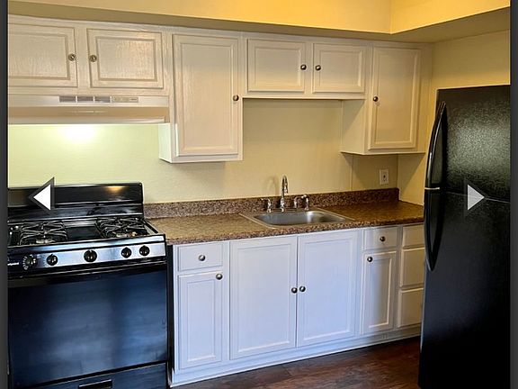 4th image of 2701 Chestnut St #J3