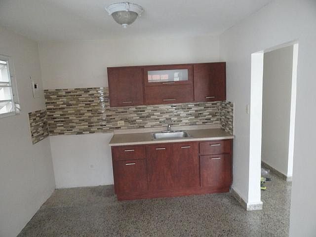 2nd image of F14 Calle Josefina