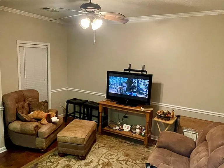 3124 Anderson Rd — Photo 1