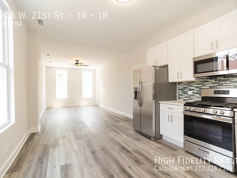 2248 W 21st St #1R — Photo 5