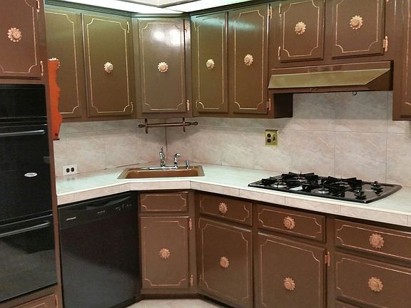 5th image of 7228 Avenue M #2