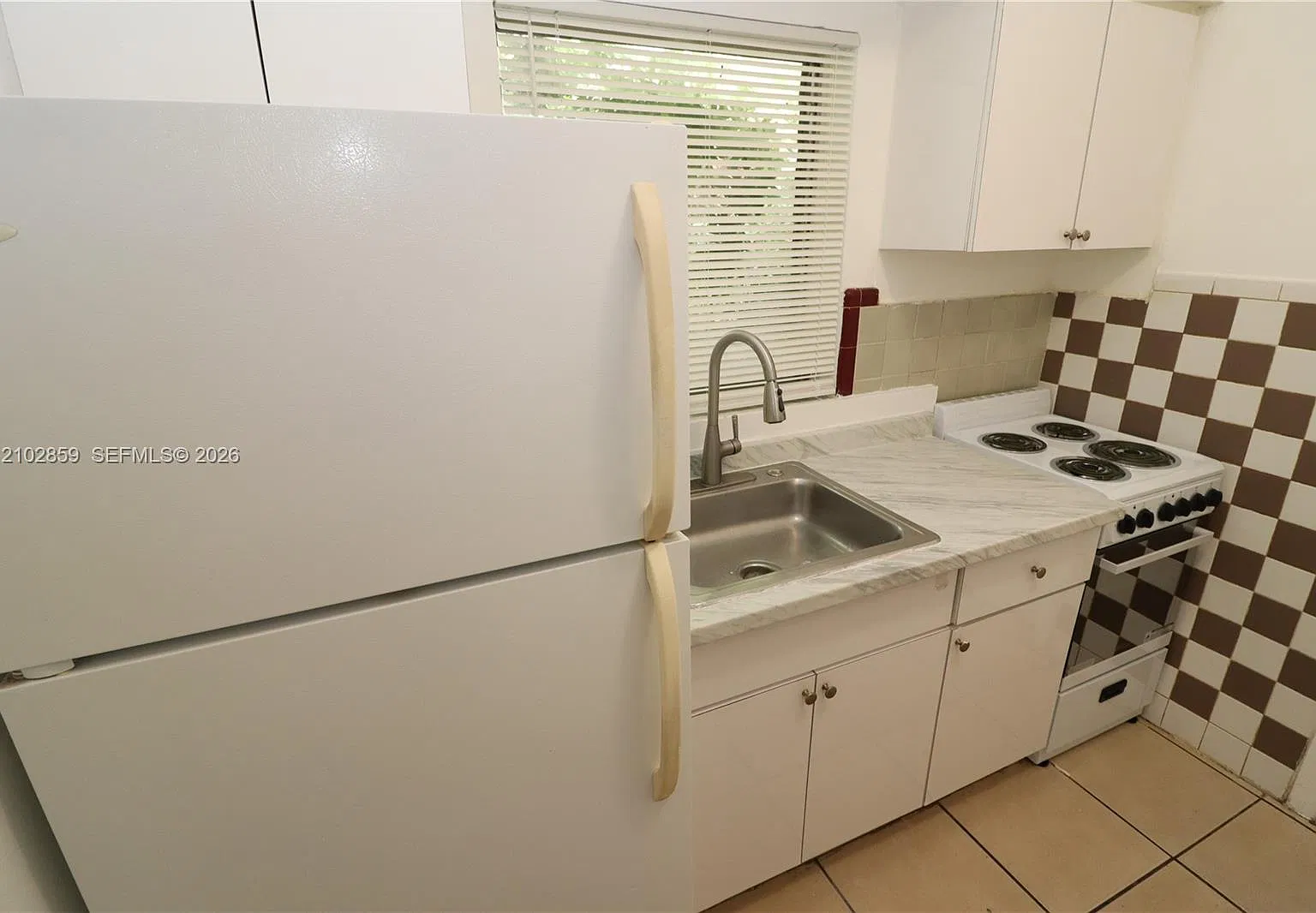 Biscayne Heights — Photo 2