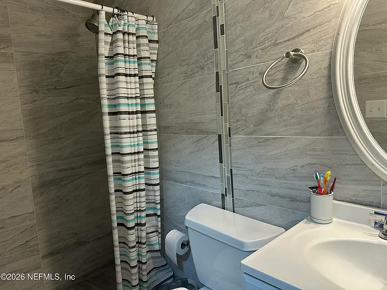 1640 W 4th St #1 — Photo 12