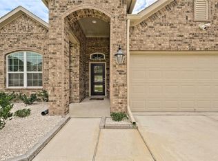676 Linnwood Dr W, New Caney, TX 77357